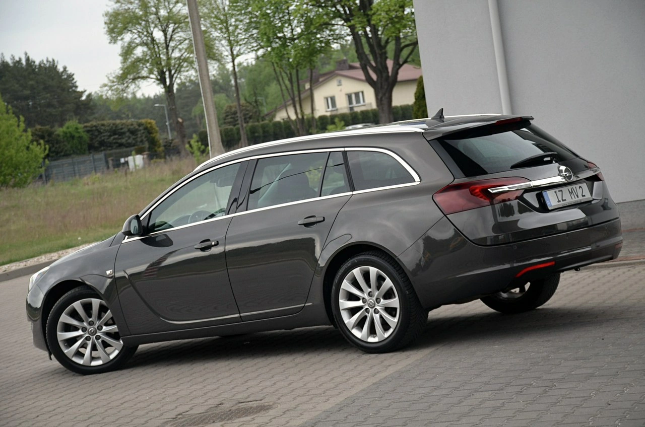 Opel Insignia Sports Tourer - Zdjęcie 8