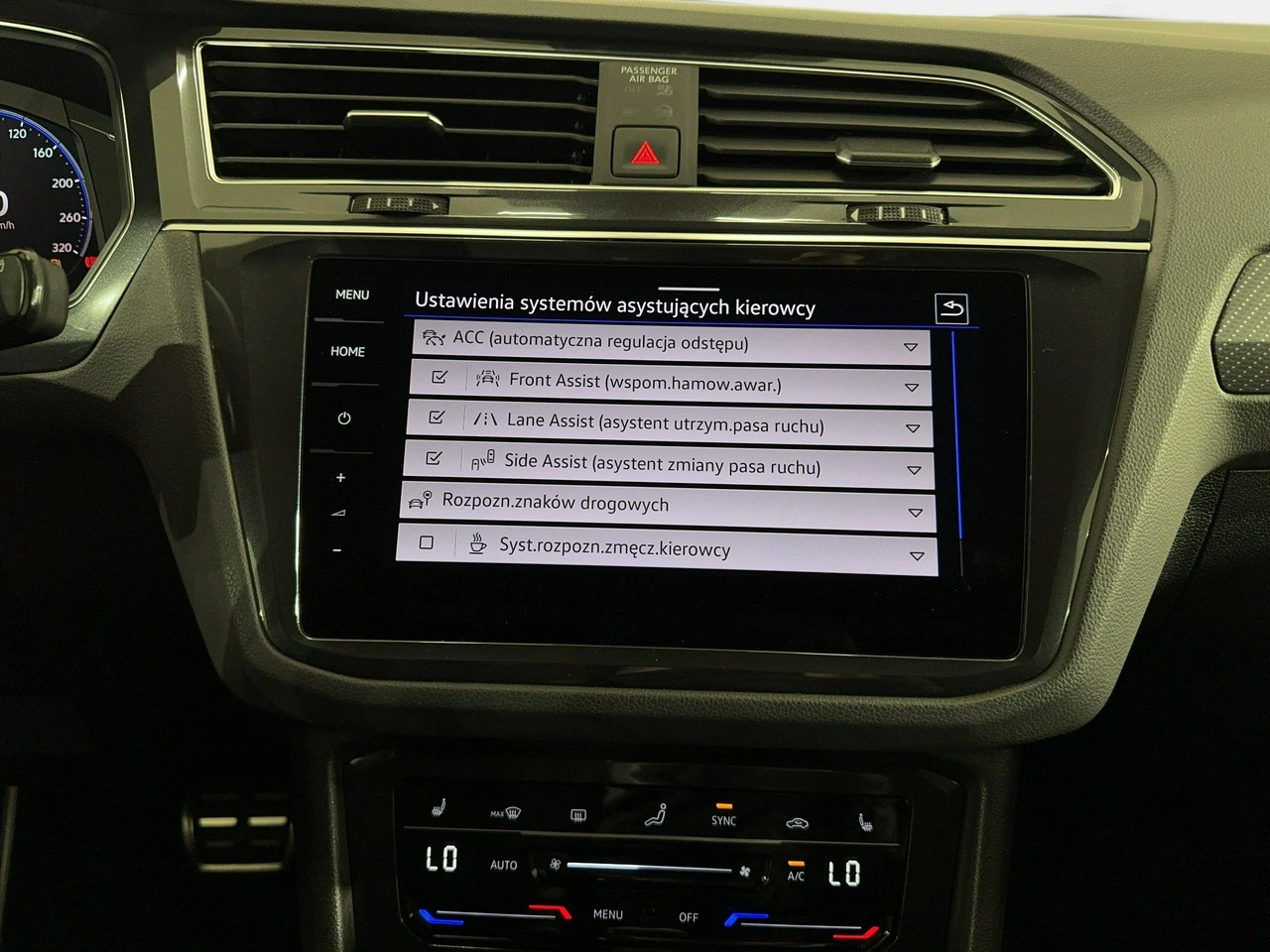 Volkswagen Tiguan - Zdjęcie 27