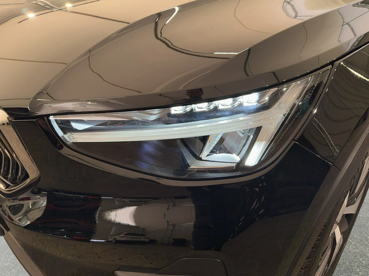 Volvo XC 40 - Zdjęcie 8