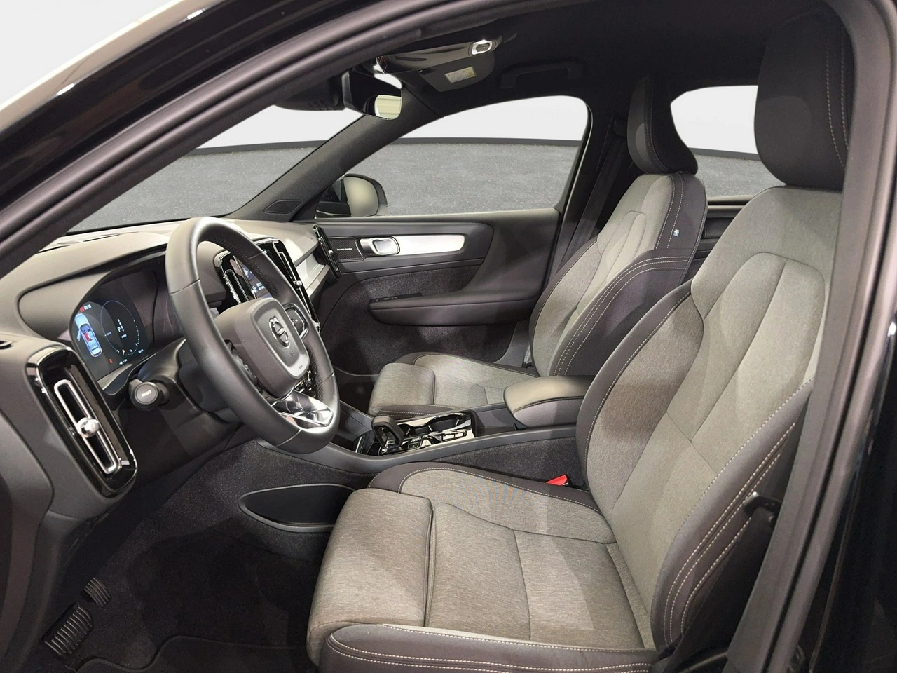 Volvo XC 40 - Zdjęcie 11