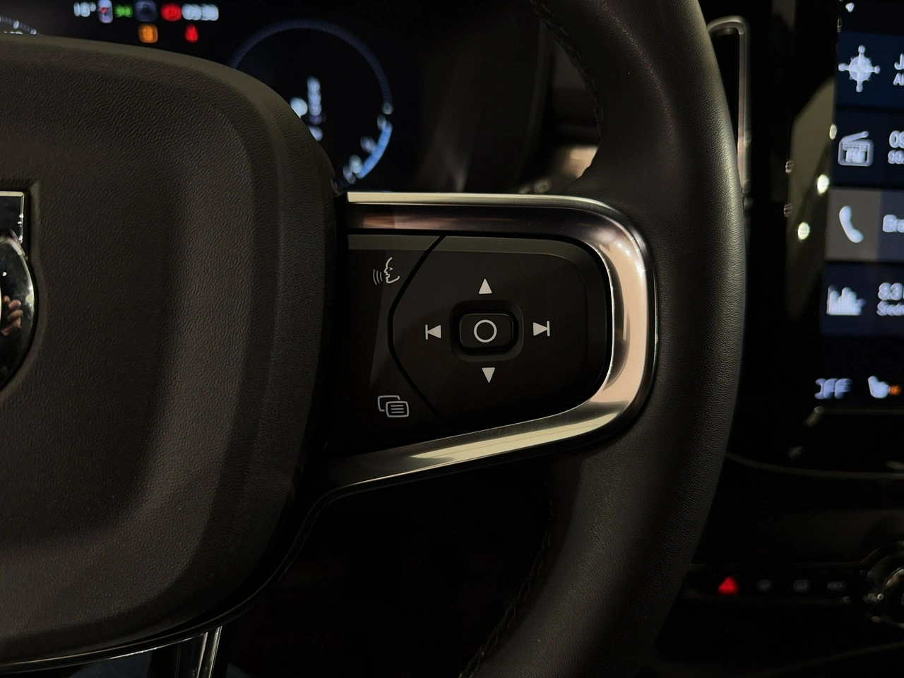Volvo XC 40 - Zdjęcie 20