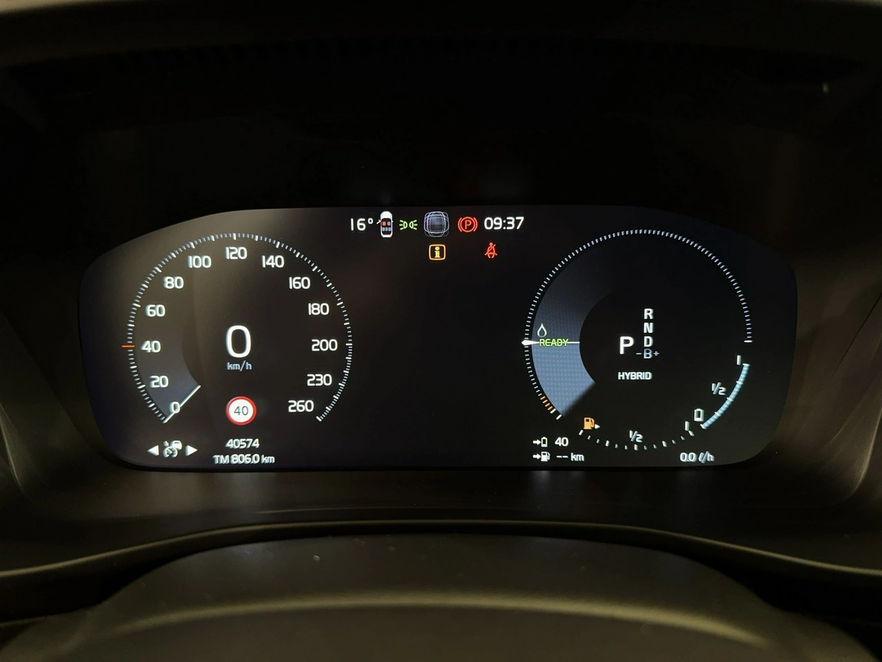 Volvo XC 40 - Zdjęcie 22