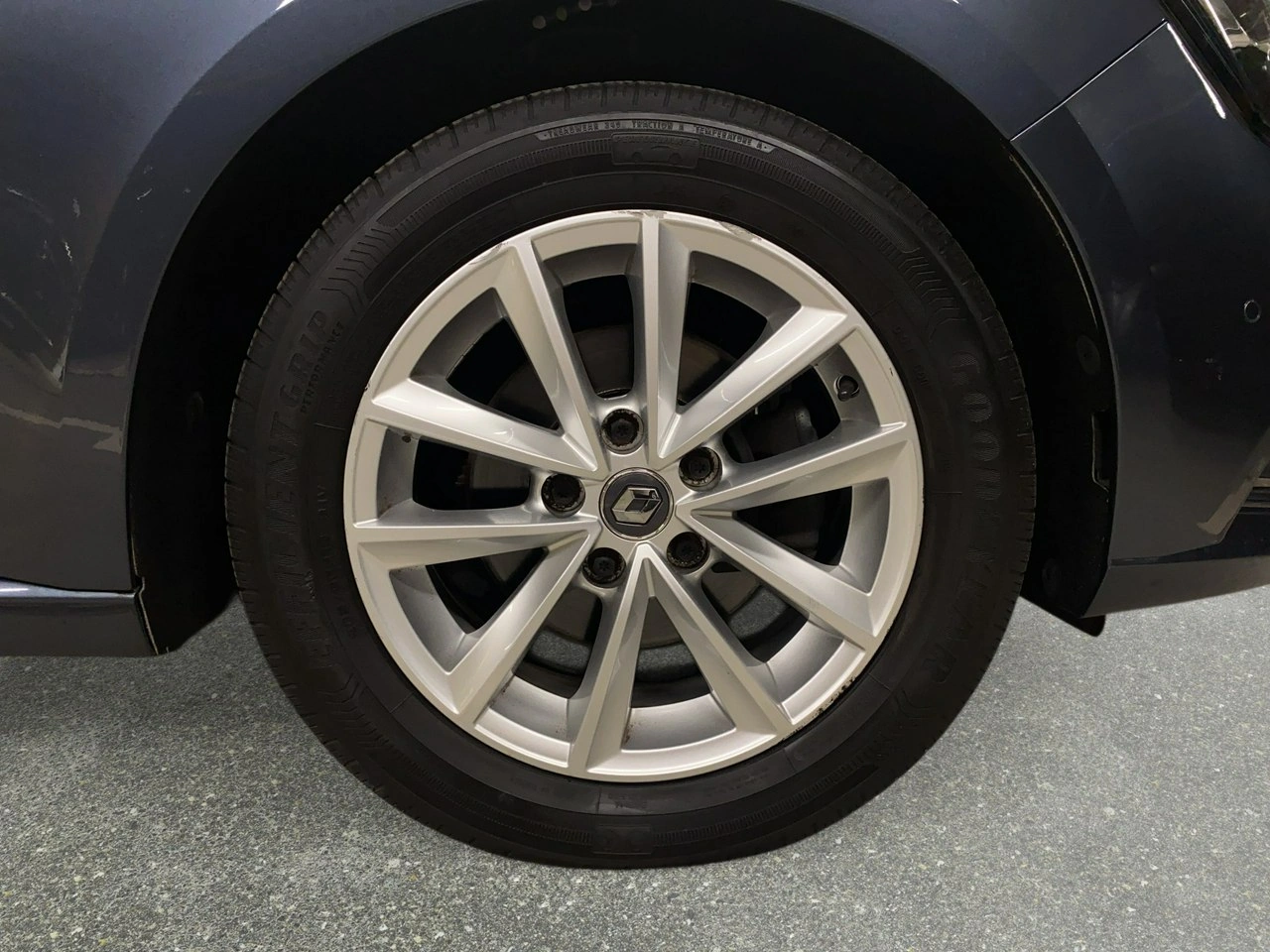 Renault Megane - Zdjęcie 9