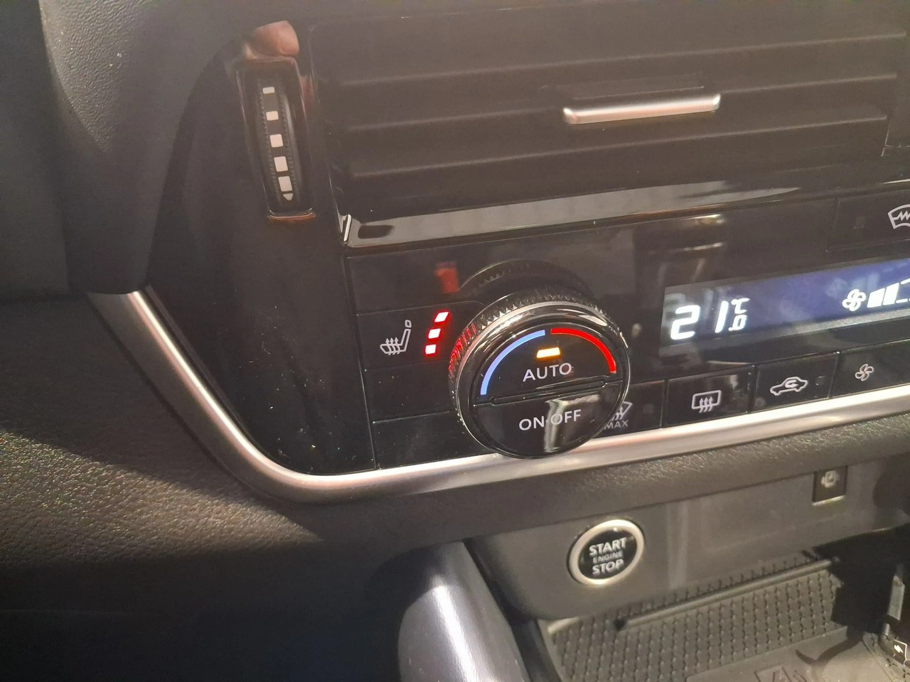 Nissan Qashqai - Zdjęcie 25