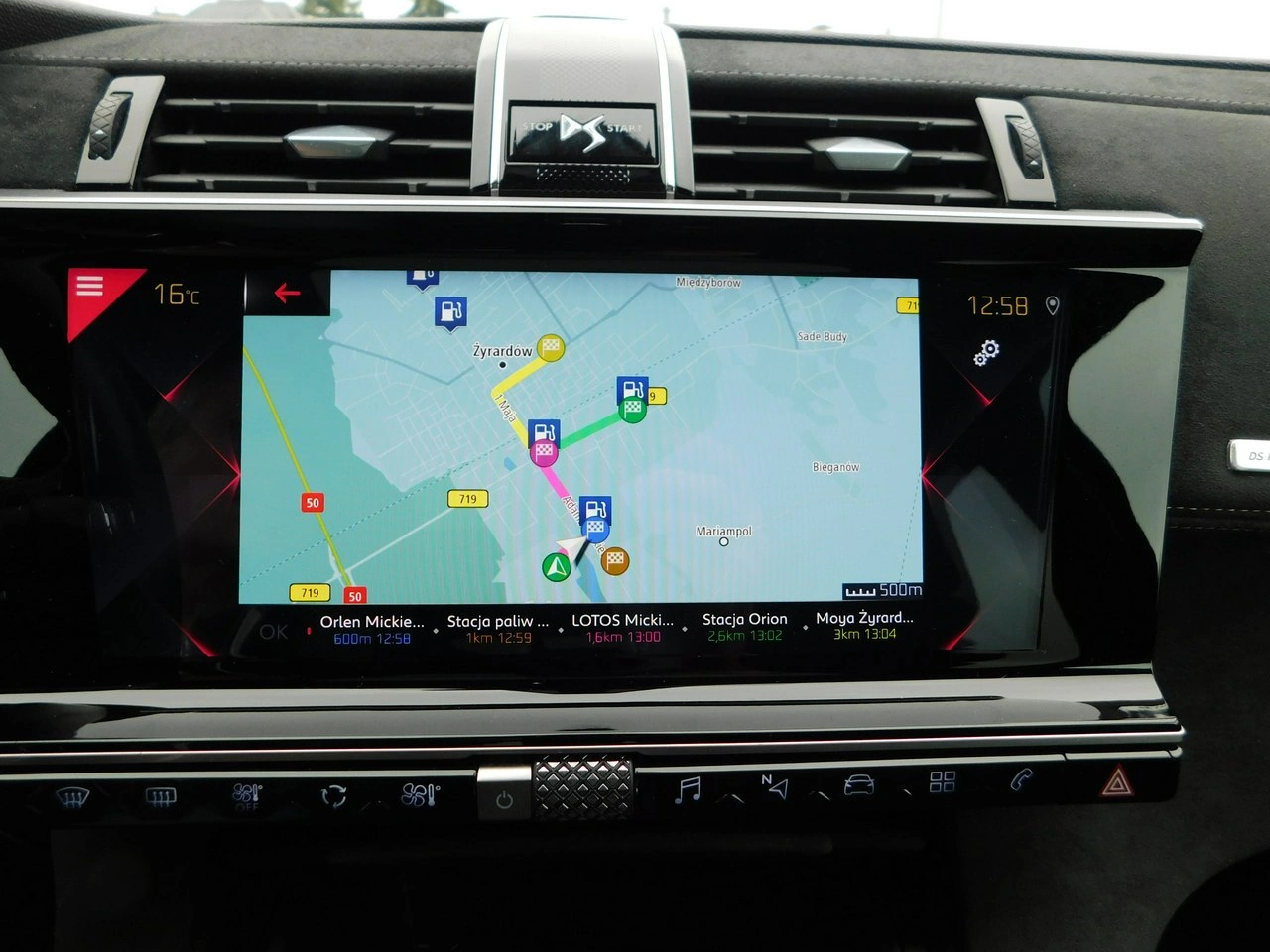 DS Automobiles DS 7 Crossback - Zdjęcie 17