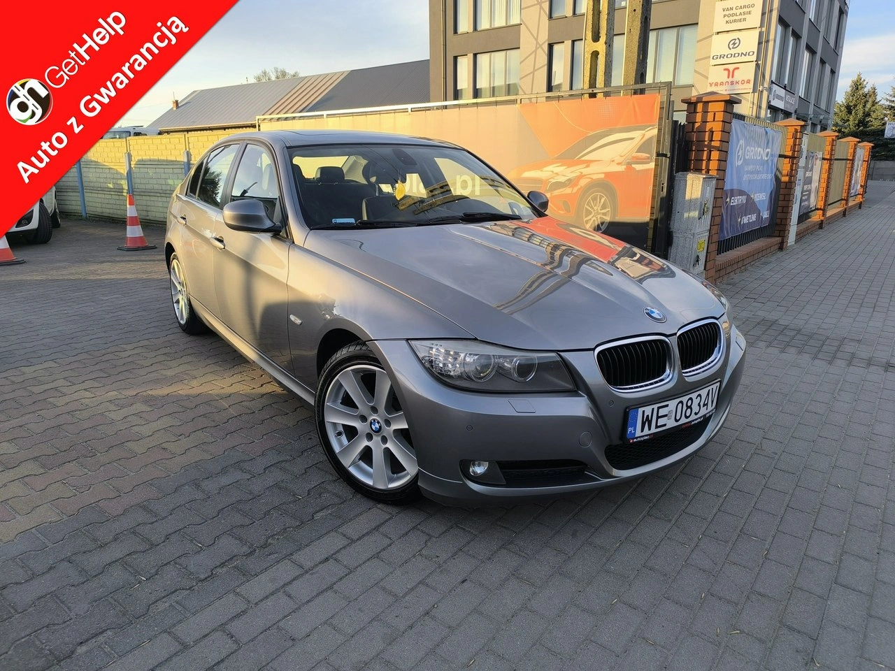 BMW 318 - Główne zdjęcie