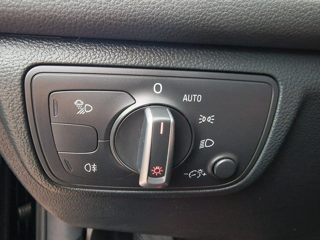 Audi A6 - Zdjęcie 37
