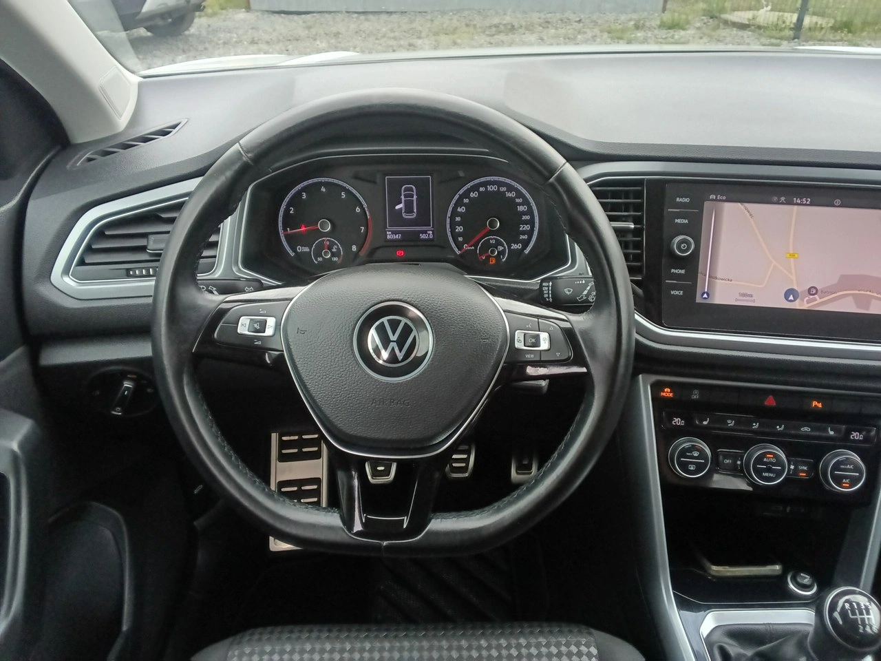 Volkswagen T-Roc - Zdjęcie 16