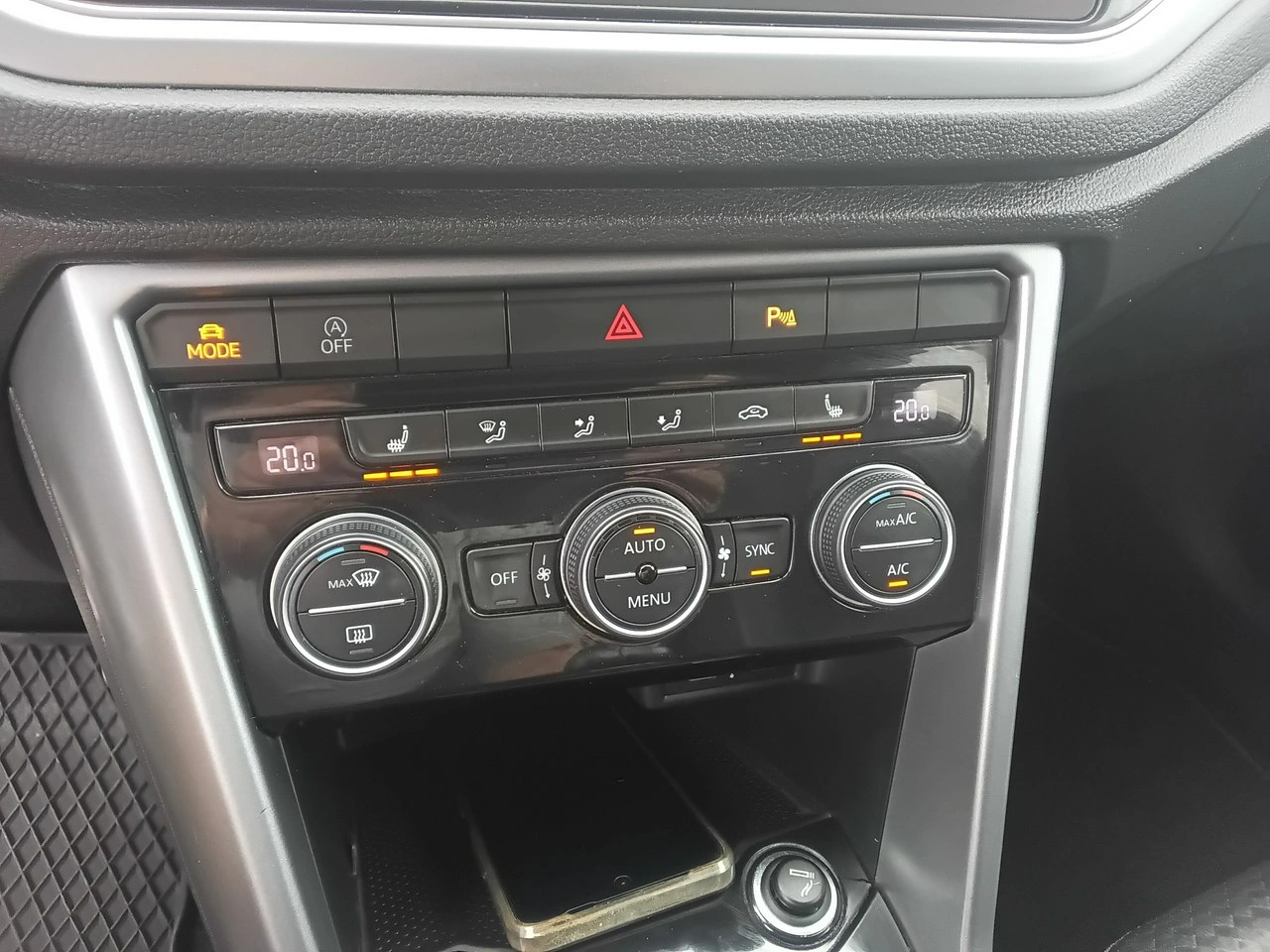 Volkswagen T-Roc - Zdjęcie 17