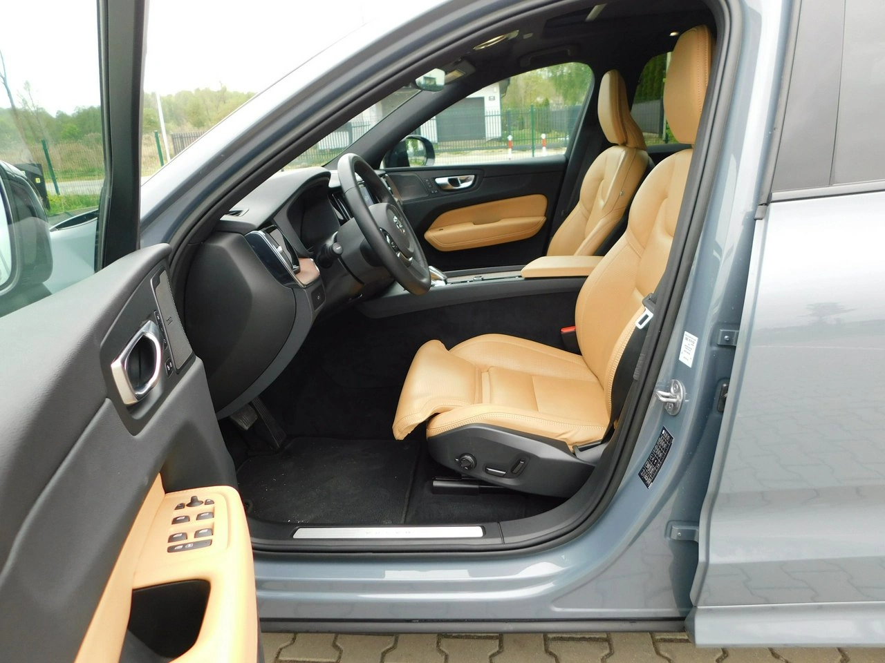 Volvo XC 60 - Zdjęcie 10