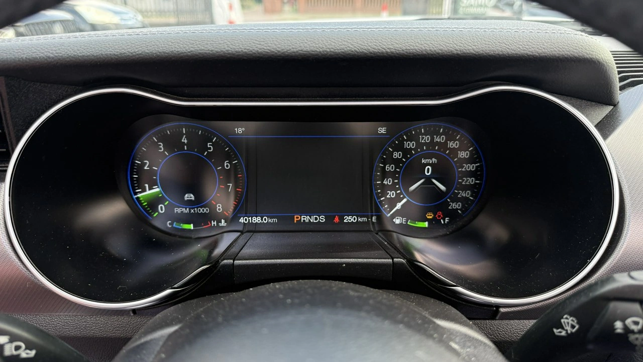 Ford Mustang - Zdjęcie 7