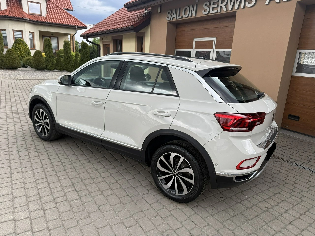 Volkswagen T-Roc - Zdjęcie 9