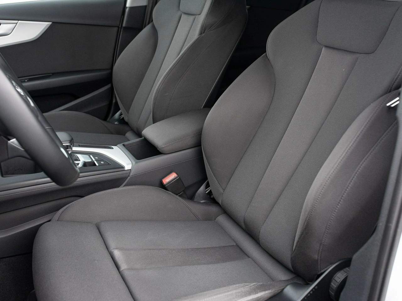 Audi A4 - Zdjęcie 10