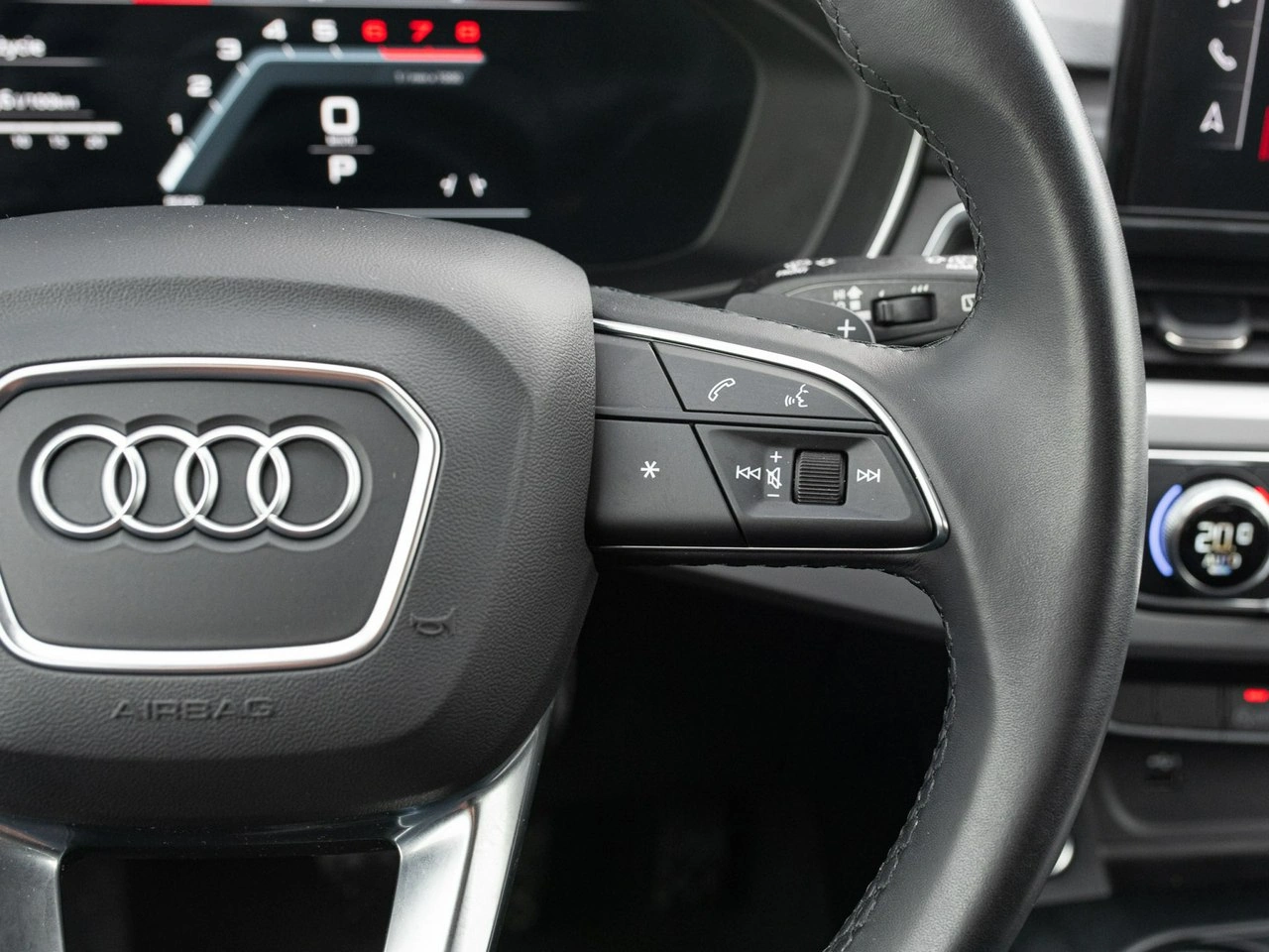 Audi A4 - Zdjęcie 13