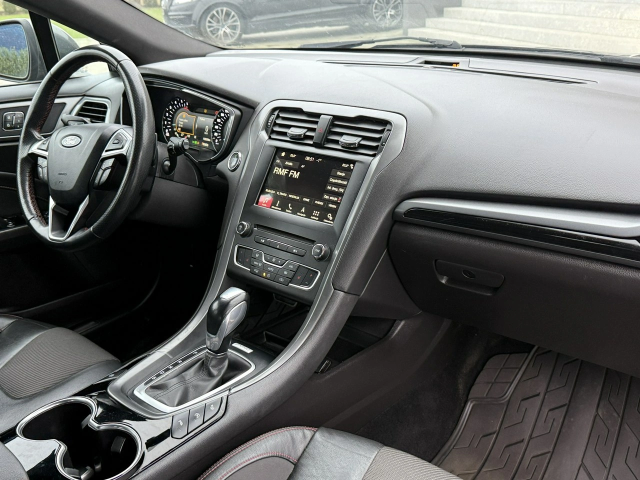 Ford Mondeo - Zdjęcie 13