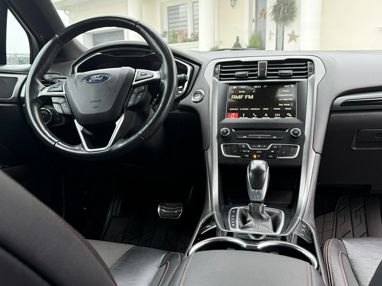 Ford Mondeo - Zdjęcie 17