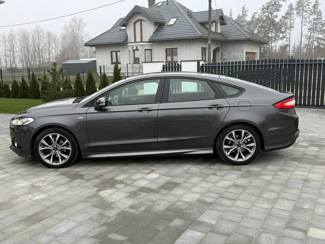 Ford Mondeo - Zdjęcie 29