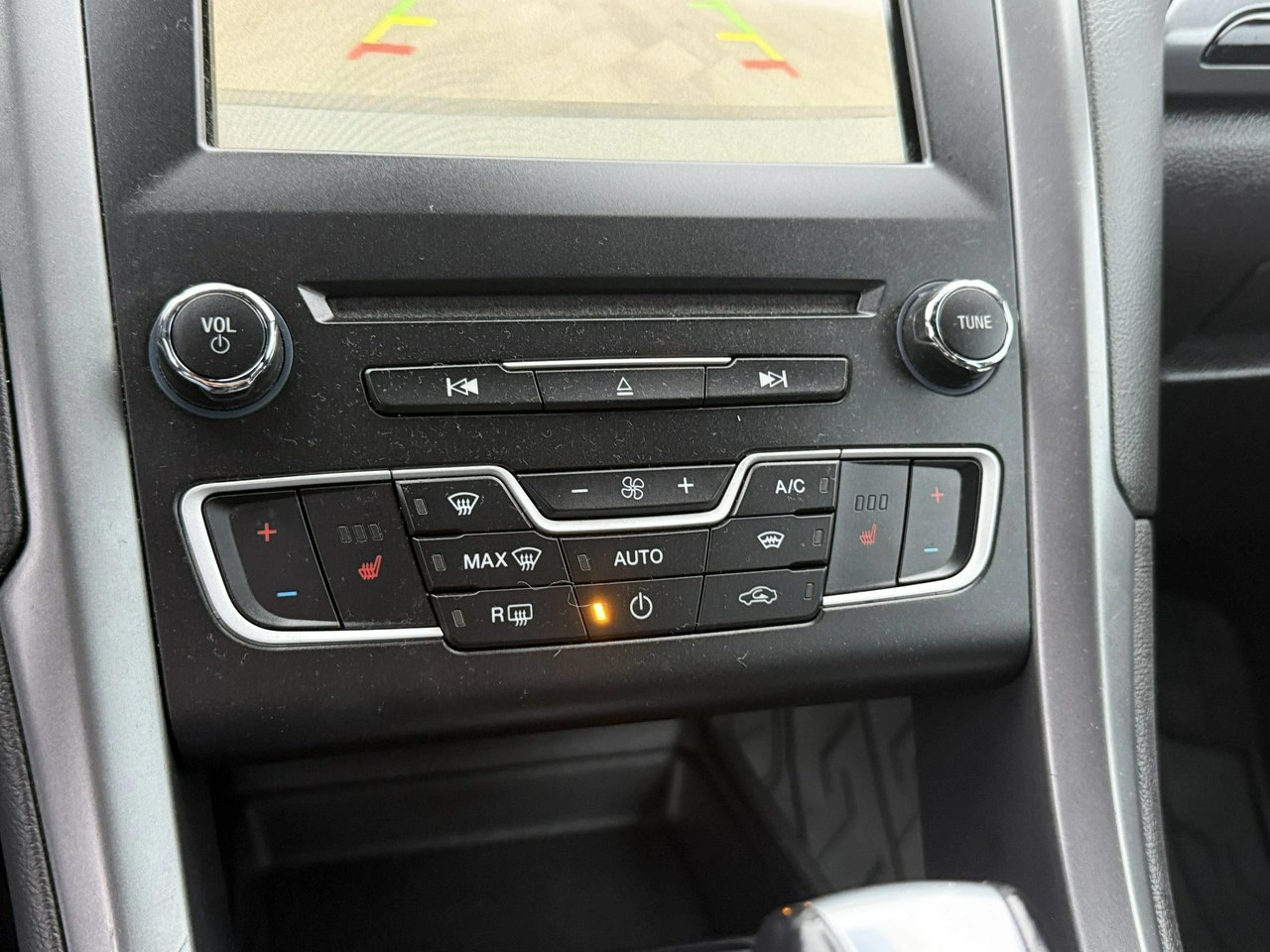 Ford Mondeo - Zdjęcie 39