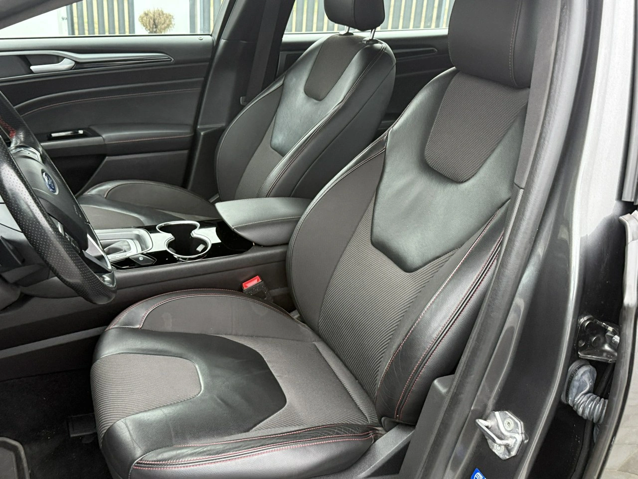 Ford Mondeo - Zdjęcie 4