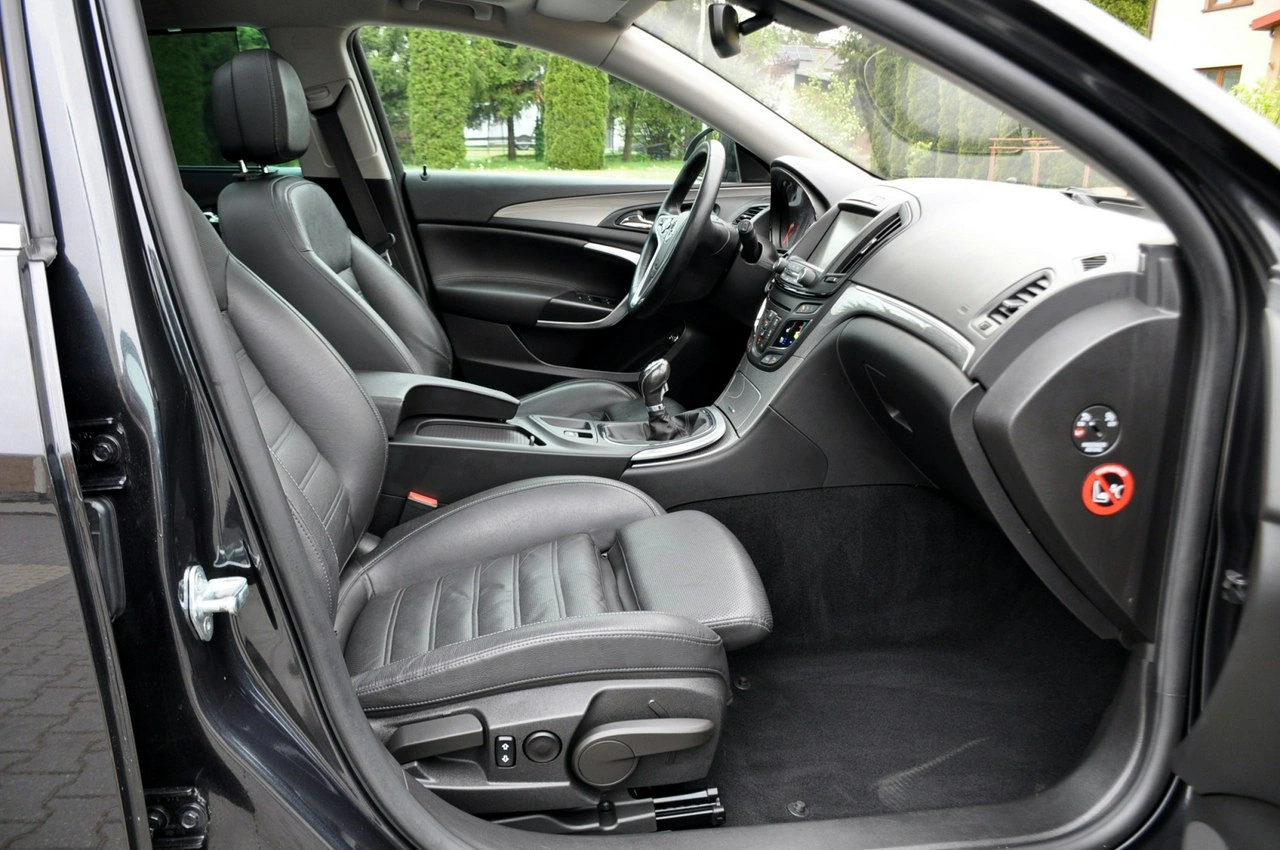 Opel Insignia - Zdjęcie 15