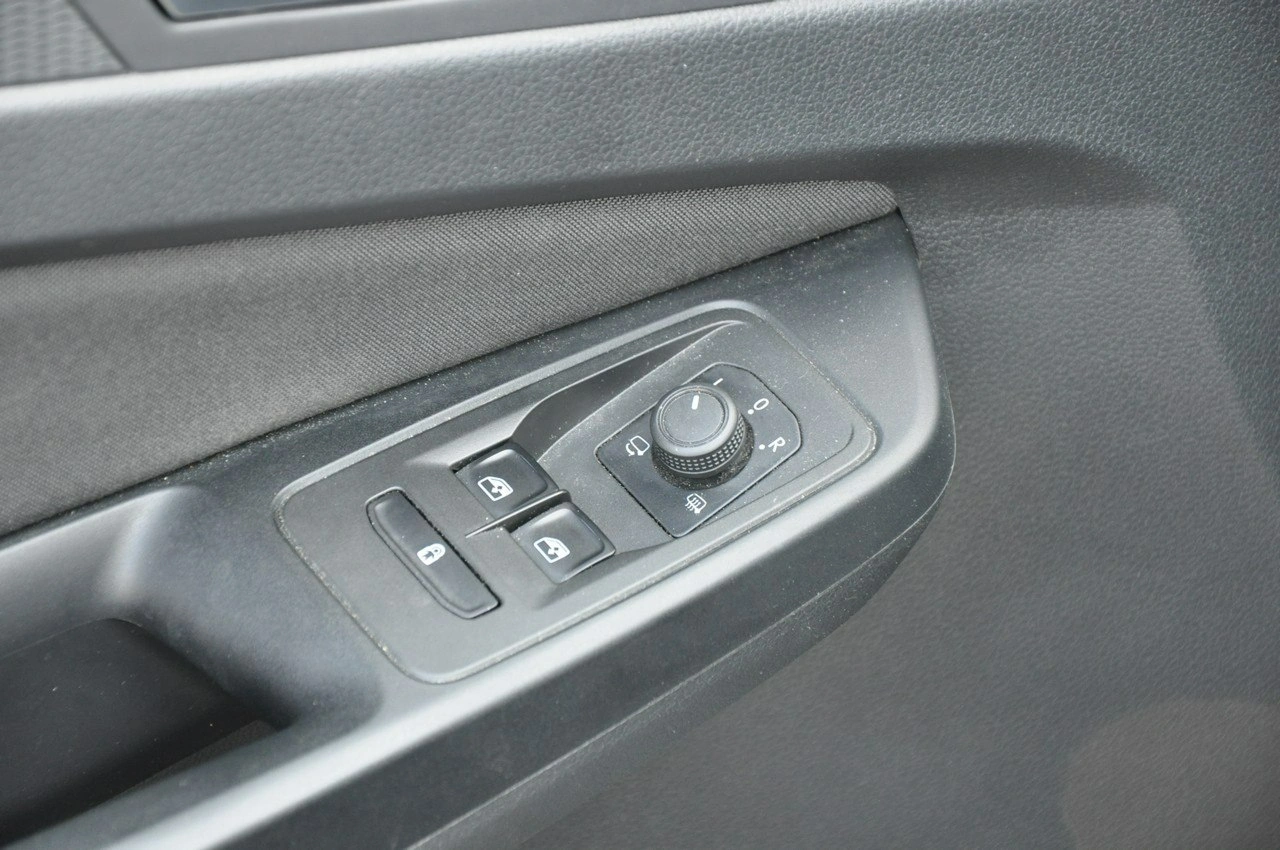 Ford Grand Tourneo Connect - Zdjęcie 9