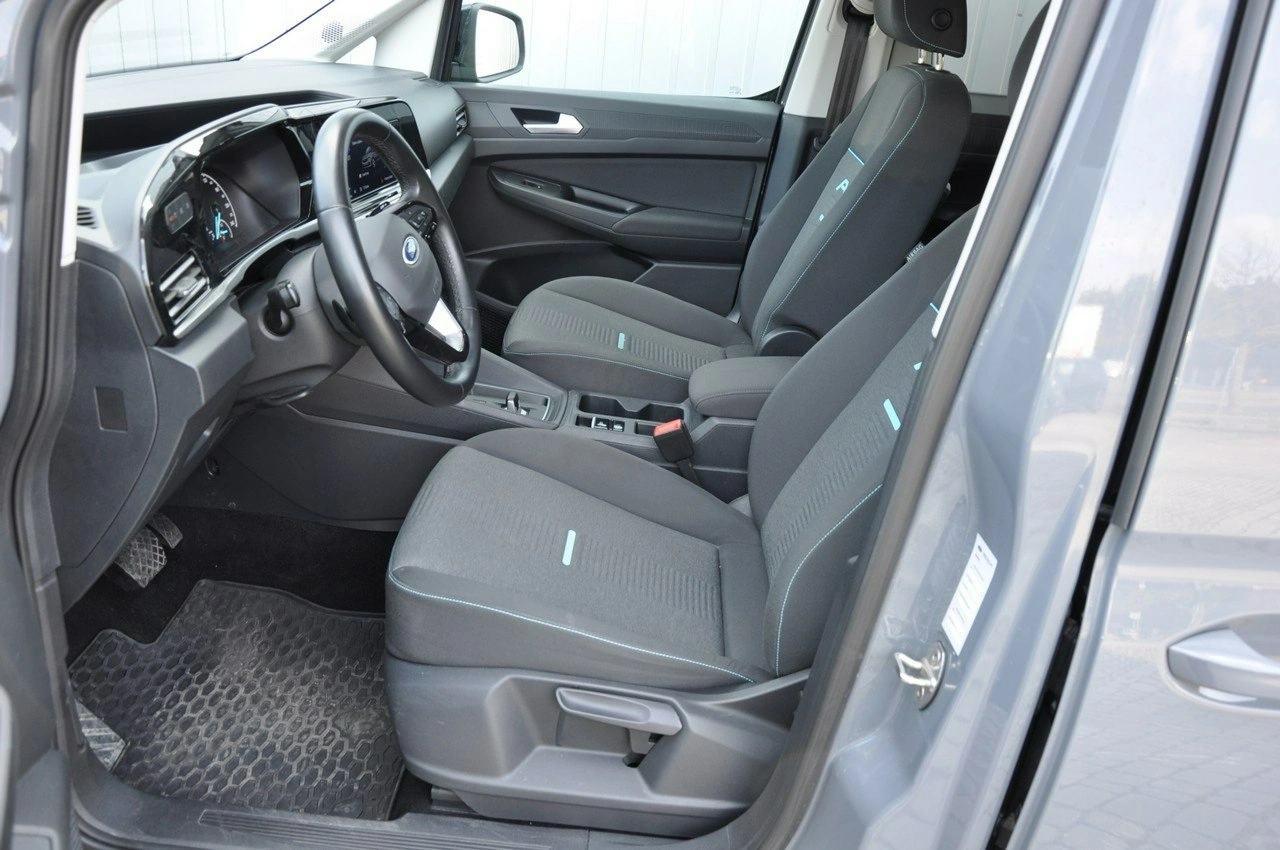 Ford Grand Tourneo Connect - Zdjęcie 10