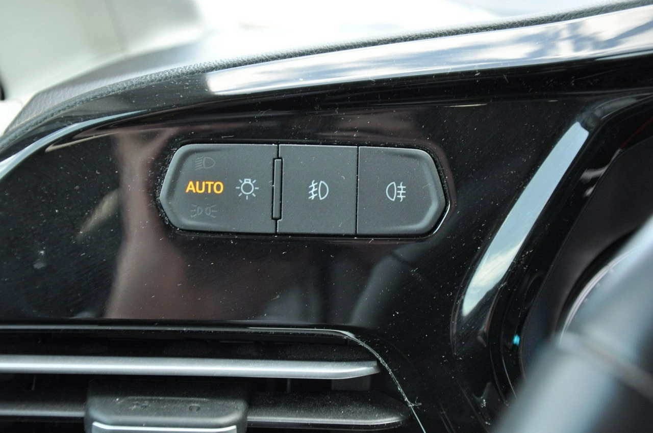 Ford Grand Tourneo Connect - Zdjęcie 12