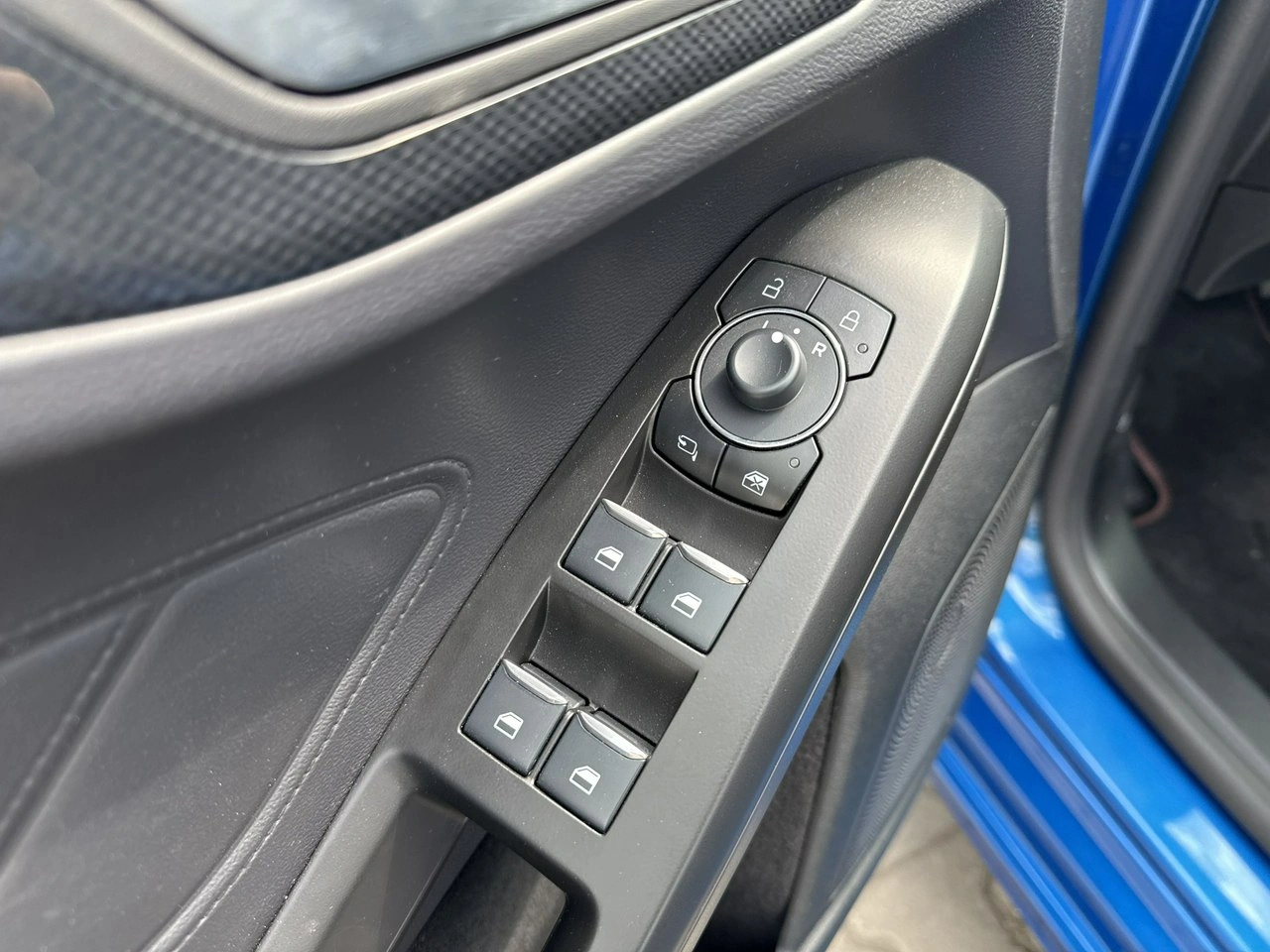 Ford Focus - Zdjęcie 16