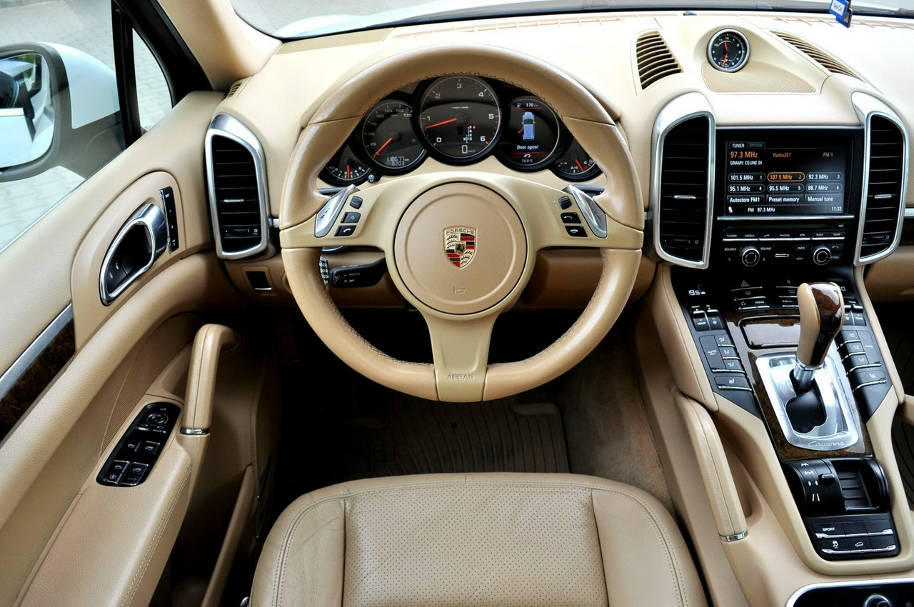 Porsche Cayenne - Zdjęcie 5