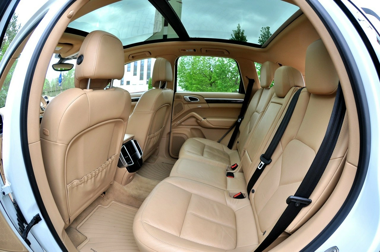 Porsche Cayenne - Zdjęcie 8