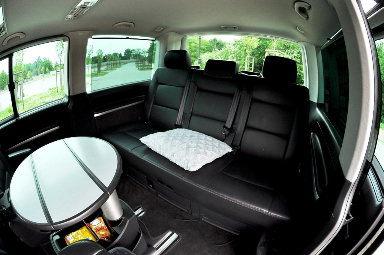 Volkswagen Multivan - Zdjęcie 11