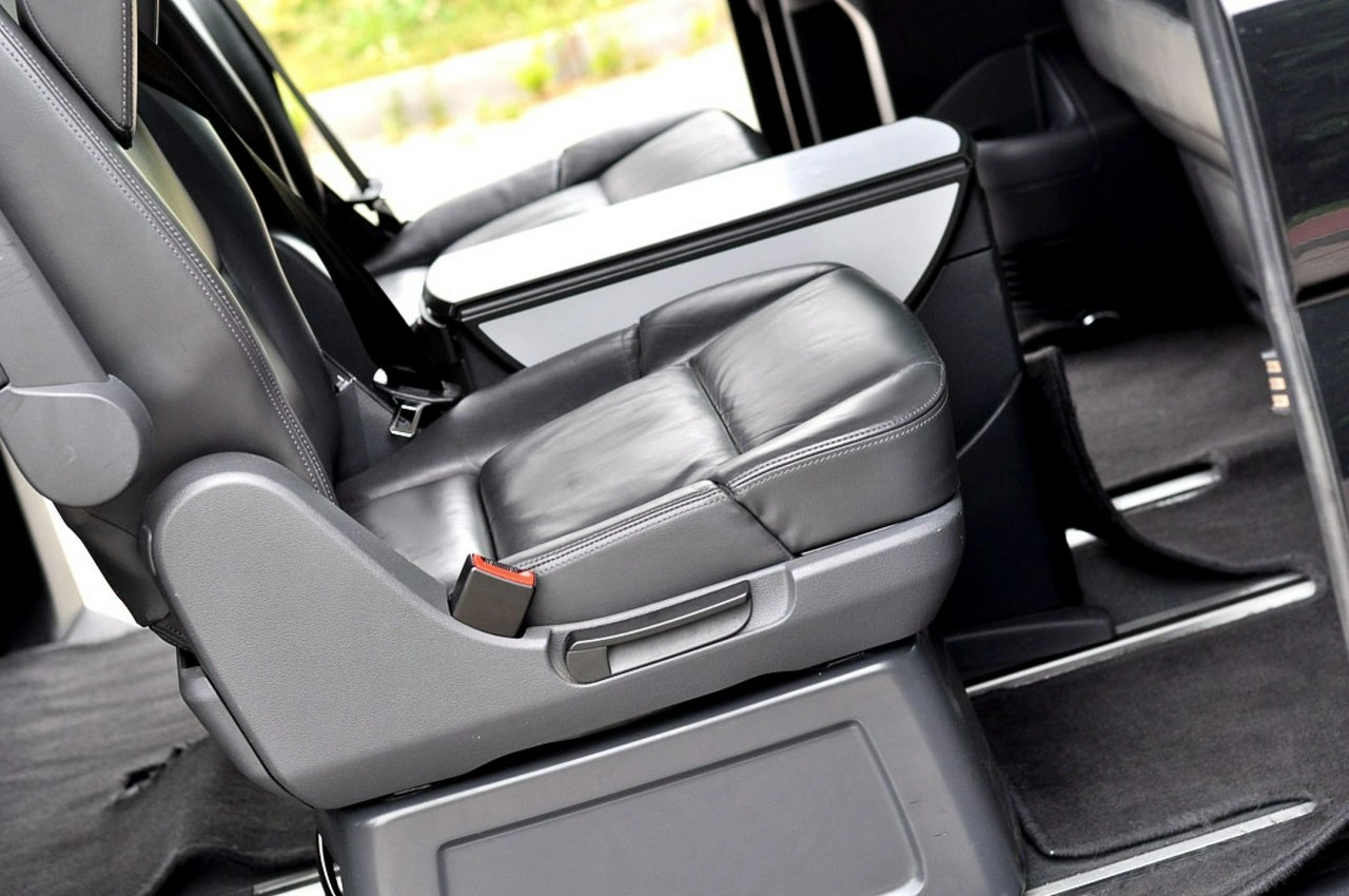 Volkswagen Multivan - Zdjęcie 14