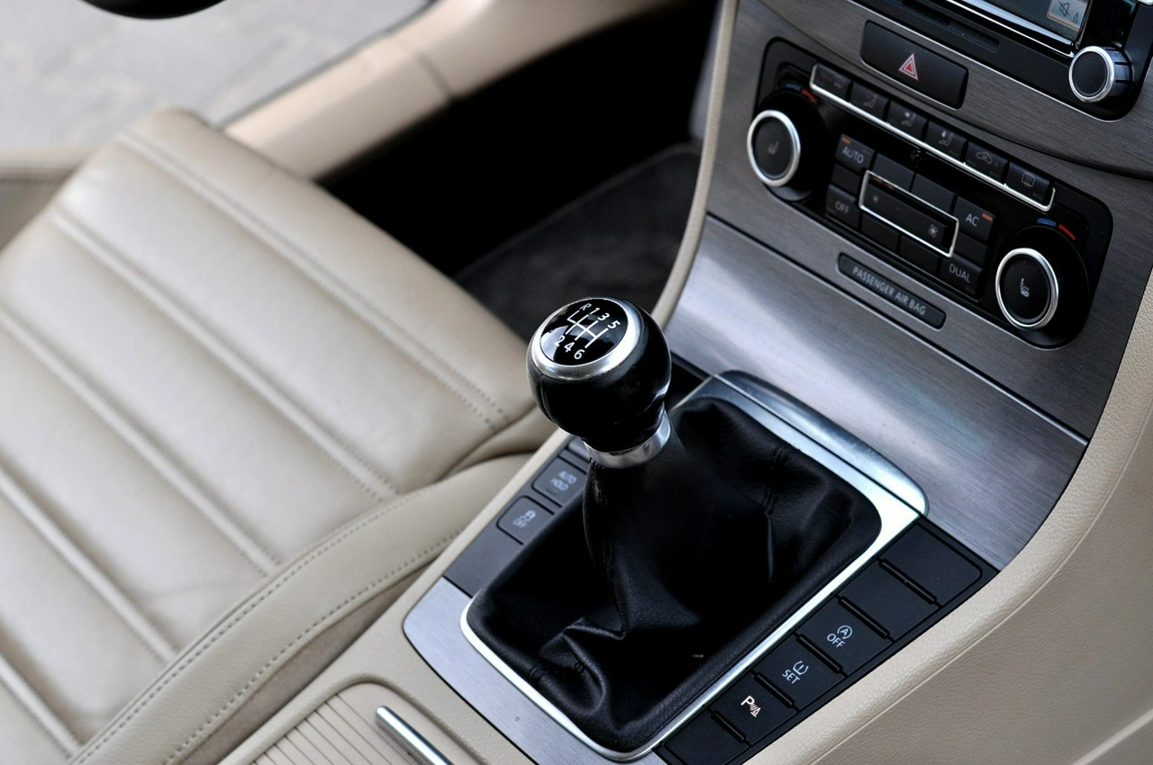 Volkswagen Passat - Zdjęcie 13
