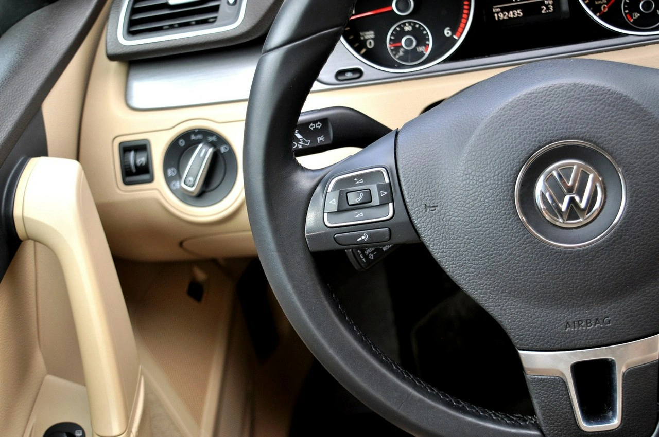 Volkswagen Passat - Zdjęcie 17