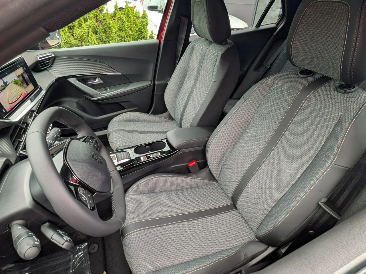 Peugeot 2008 - Zdjęcie 9