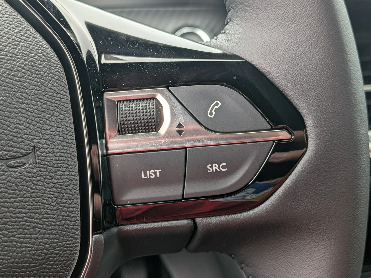 Peugeot 2008 - Zdjęcie 14
