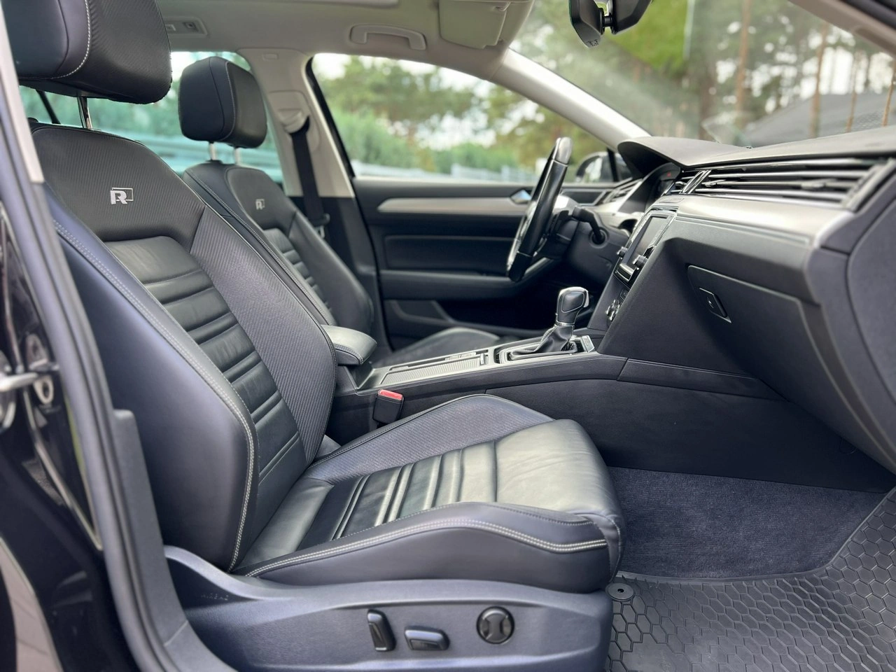 Volkswagen Passat - Zdjęcie 9