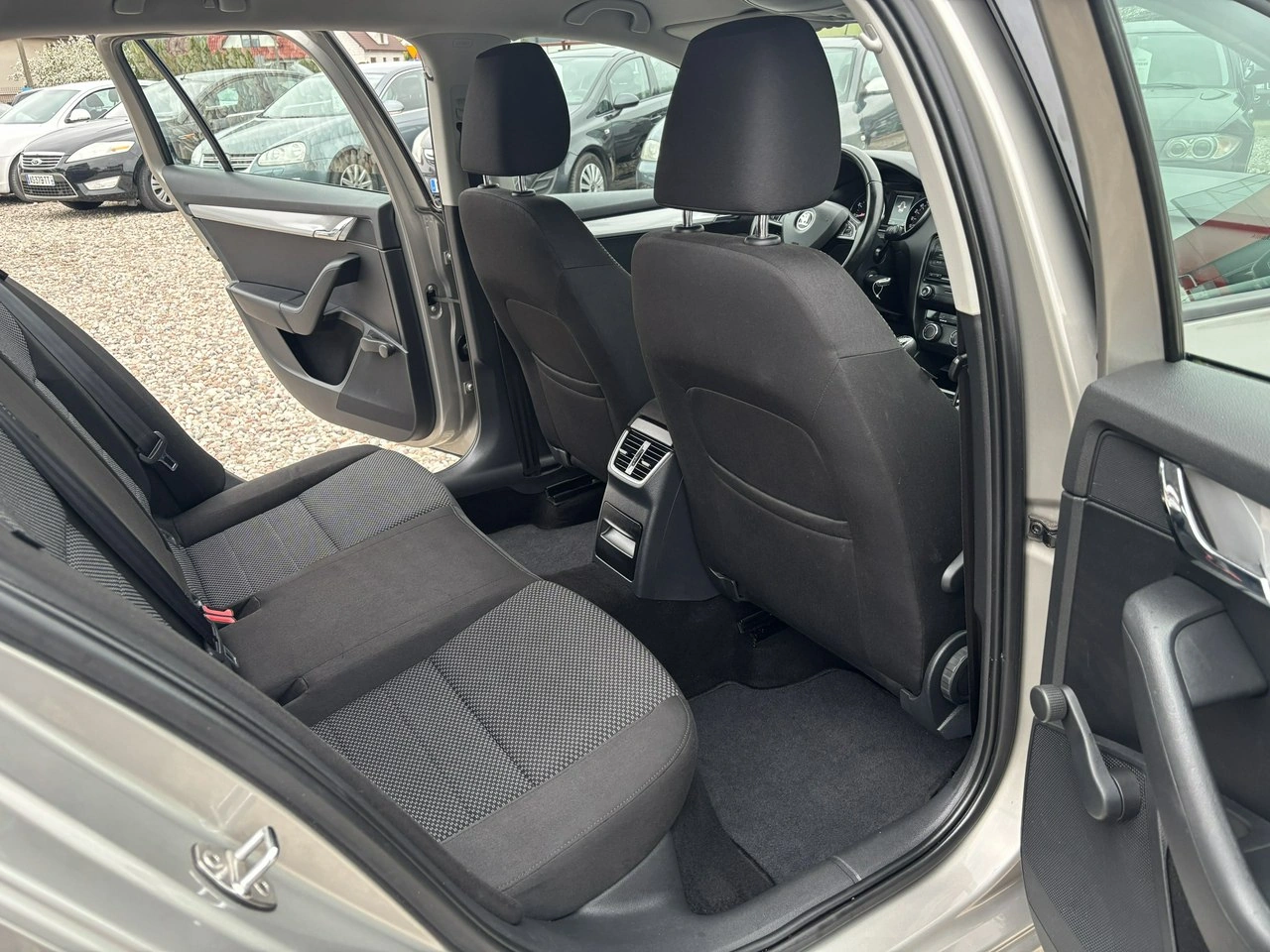 Skoda Octavia - Zdjęcie 26