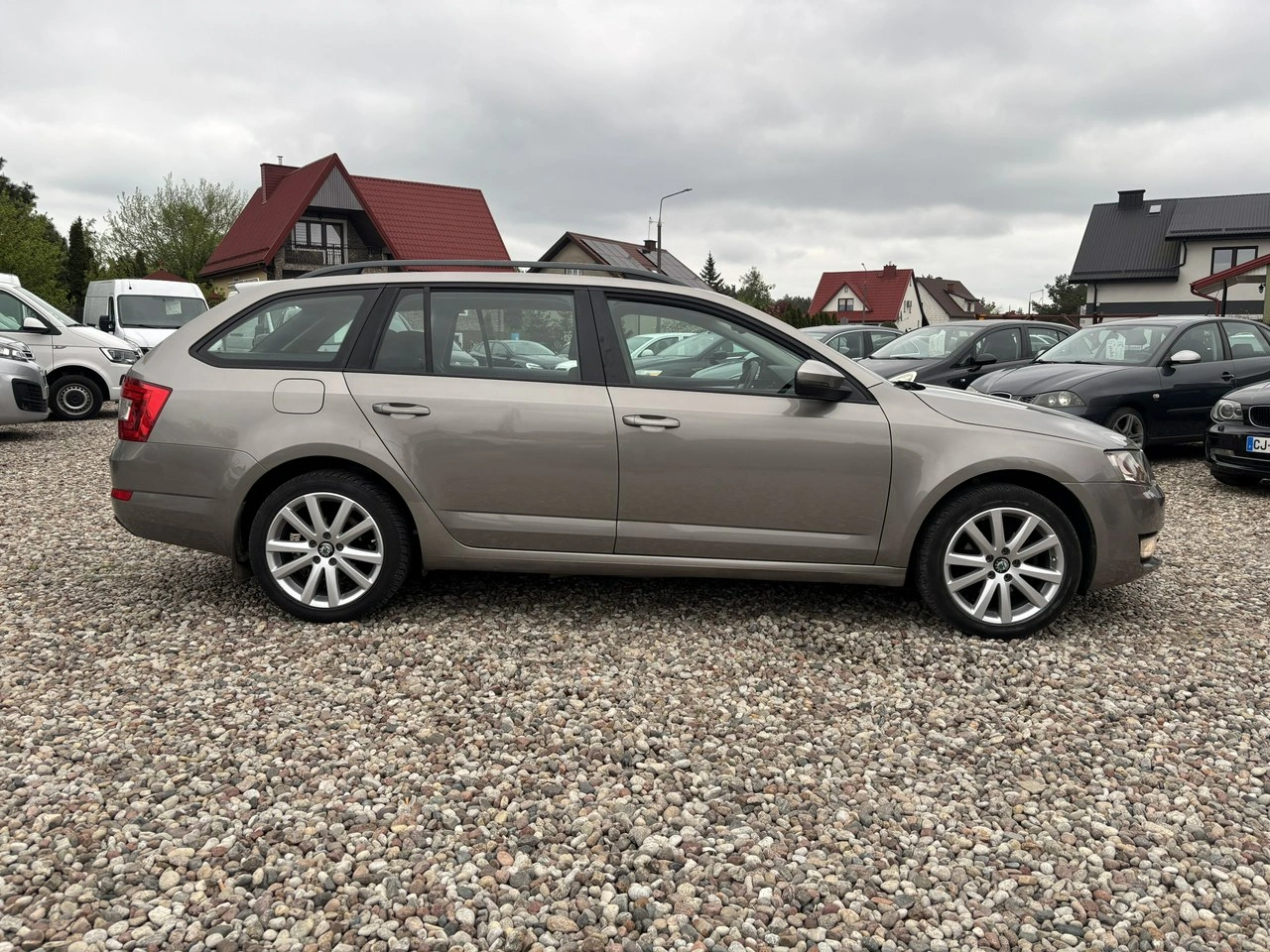Skoda Octavia - Zdjęcie 8