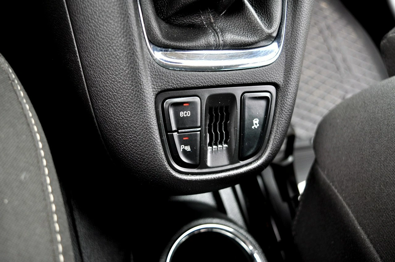 Opel Zafira - Zdjęcie 20