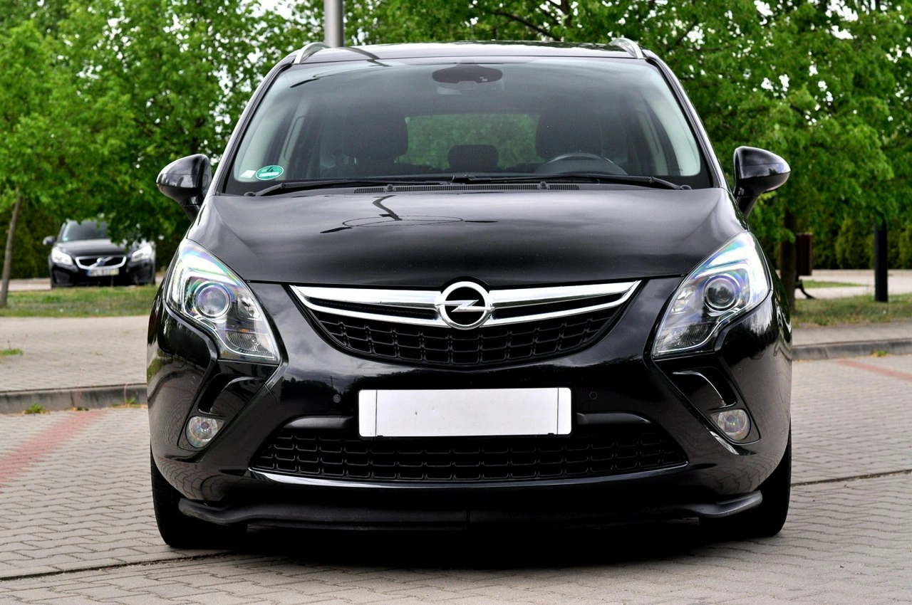 Opel Zafira - Zdjęcie 23