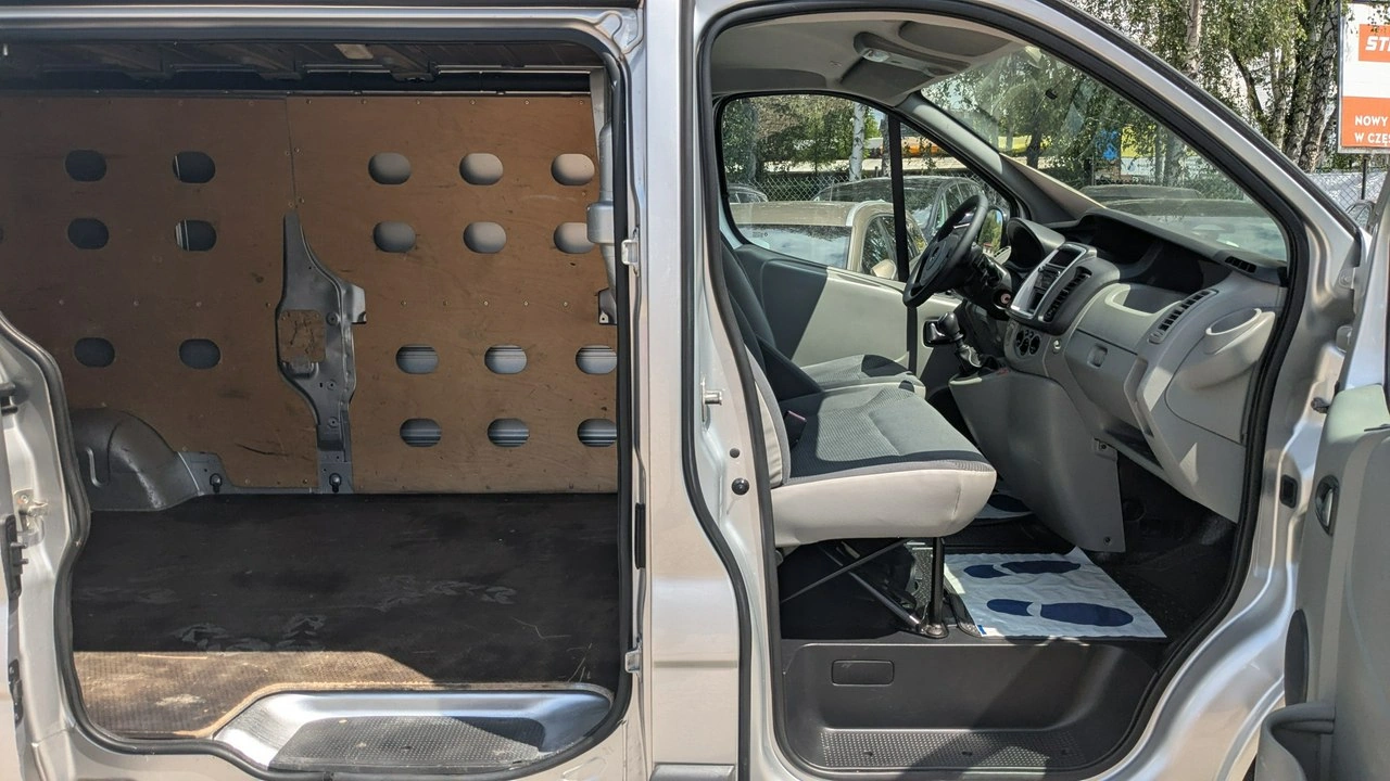 Opel Vivaro - Zdjęcie 14