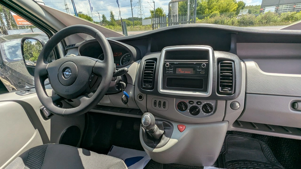 Opel Vivaro - Zdjęcie 18