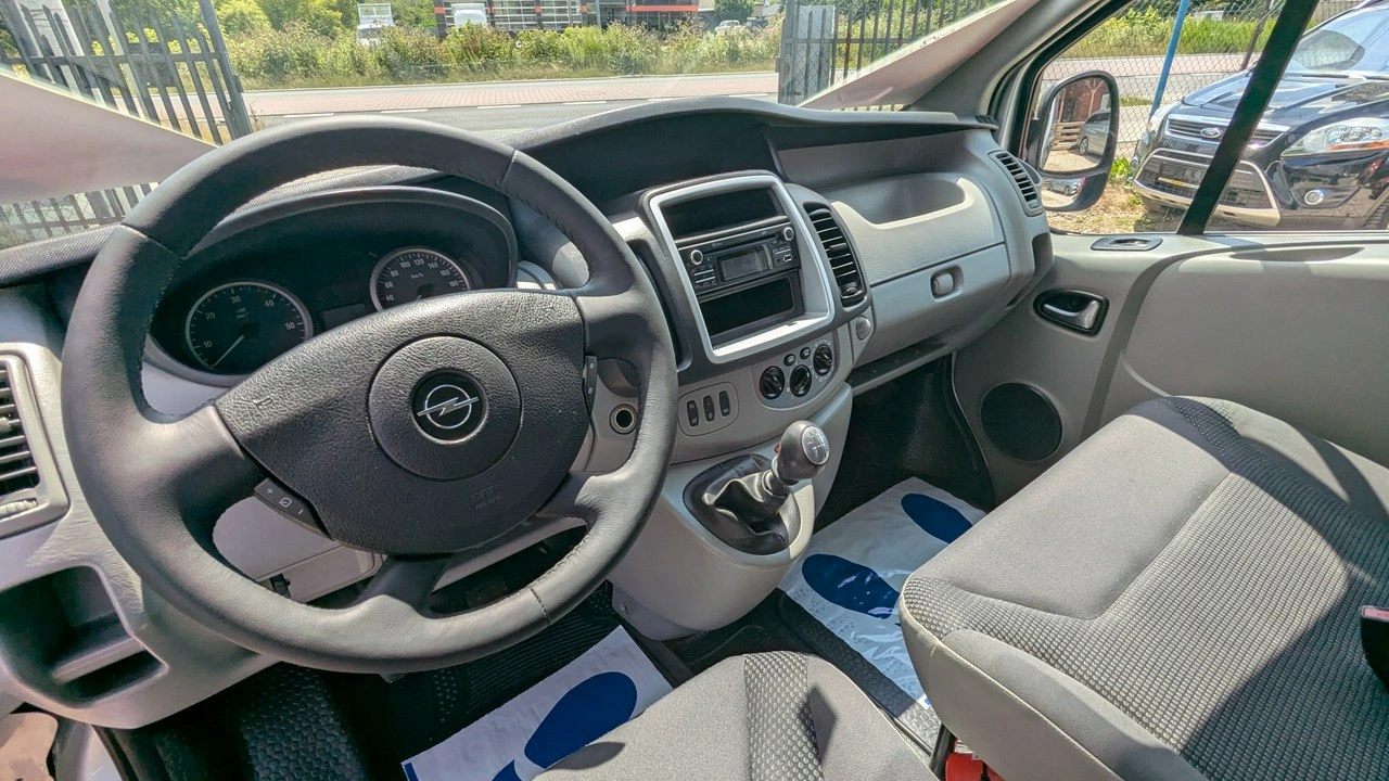 Opel Vivaro - Zdjęcie 19