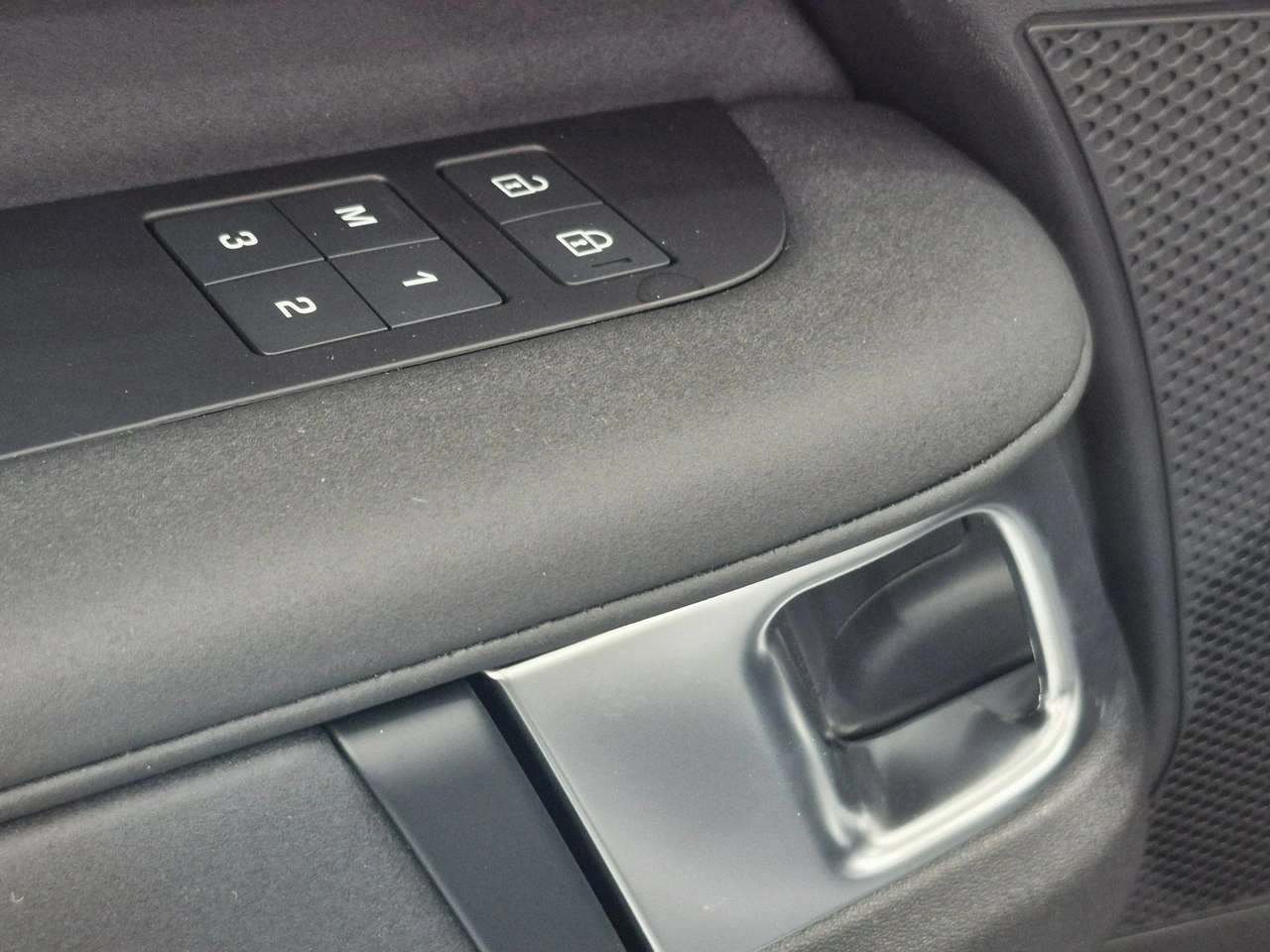 Land Rover Discovery - Zdjęcie 15