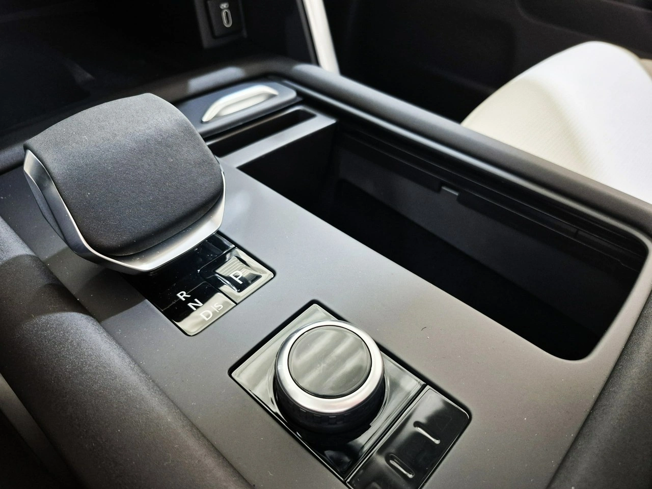 Land Rover Discovery - Zdjęcie 38