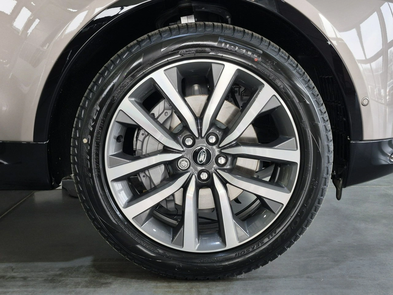 Land Rover Discovery - Zdjęcie 7