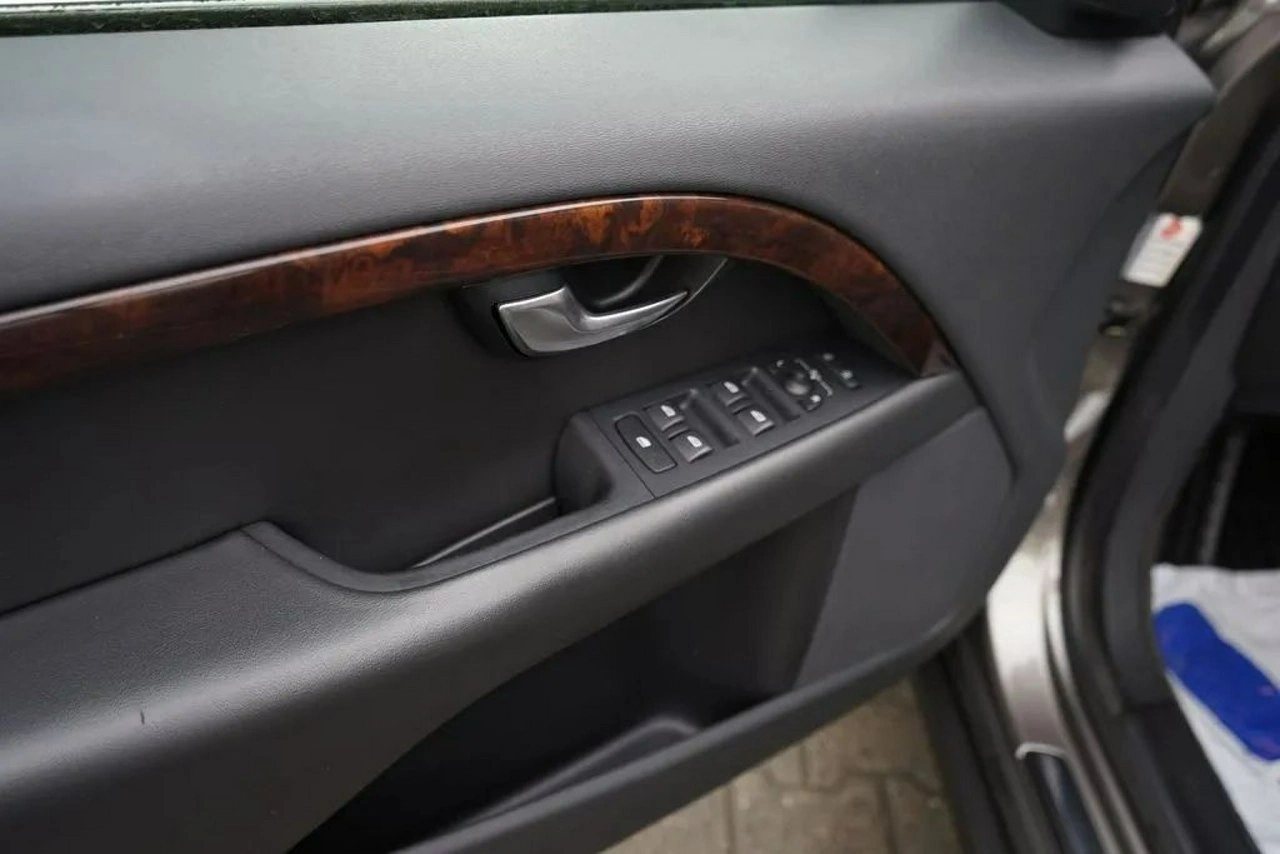 Volvo XC 70 - Zdjęcie 10