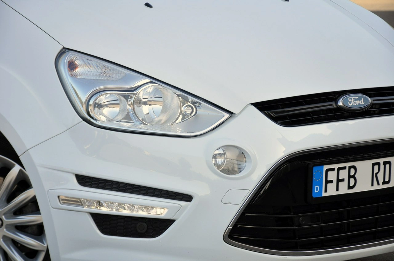 Ford S-Max - Zdjęcie 11