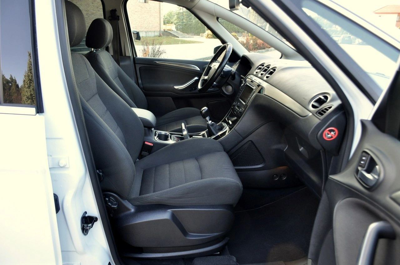 Ford S-Max - Zdjęcie 16